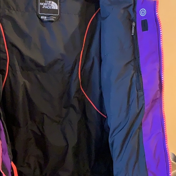 The North Face Three-Tone Ski/Snowboarding Jacket - Picture 6 of 7